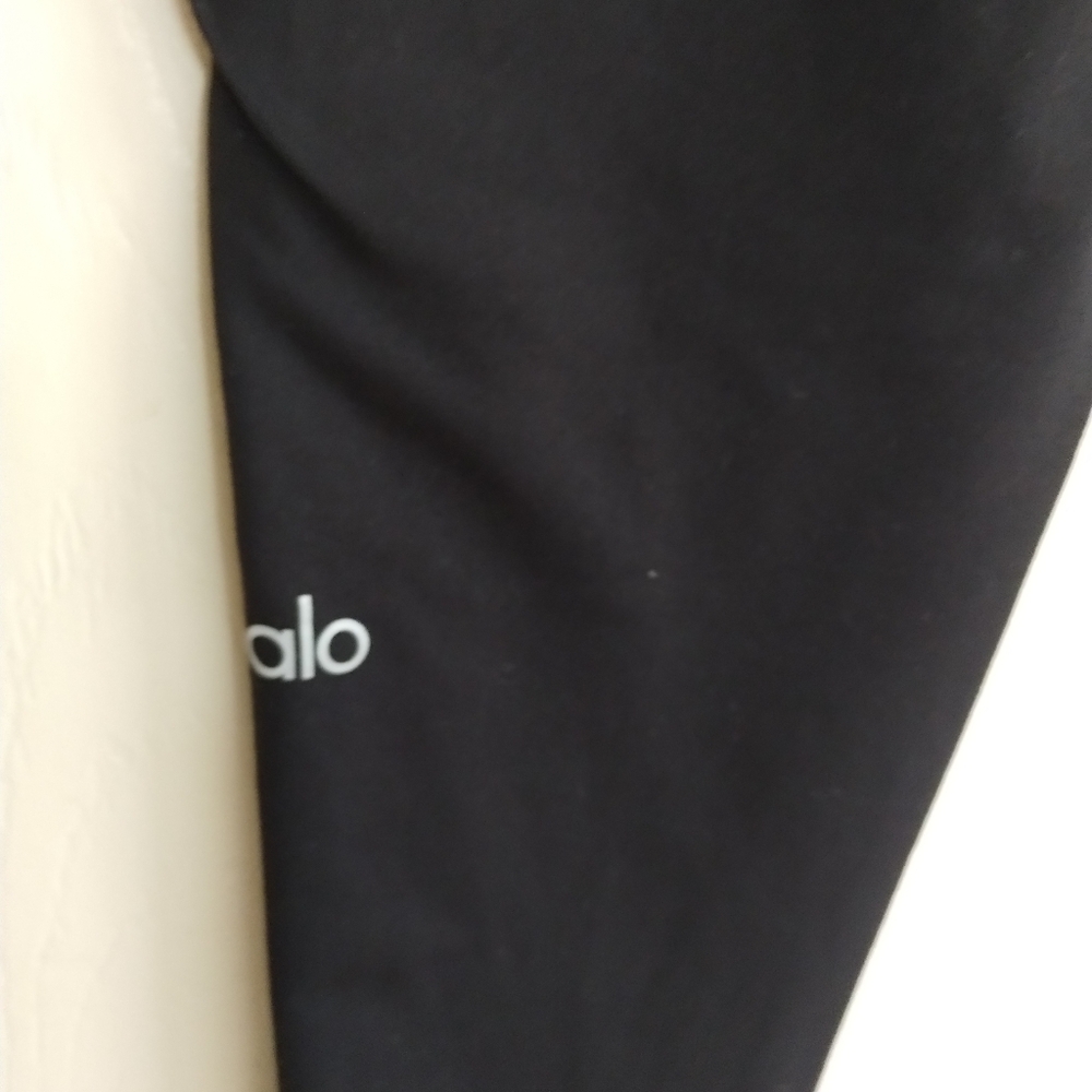 ALO Airbrush High Waist Black Leggings With Sports Bra Medium - Picture 9 of 10